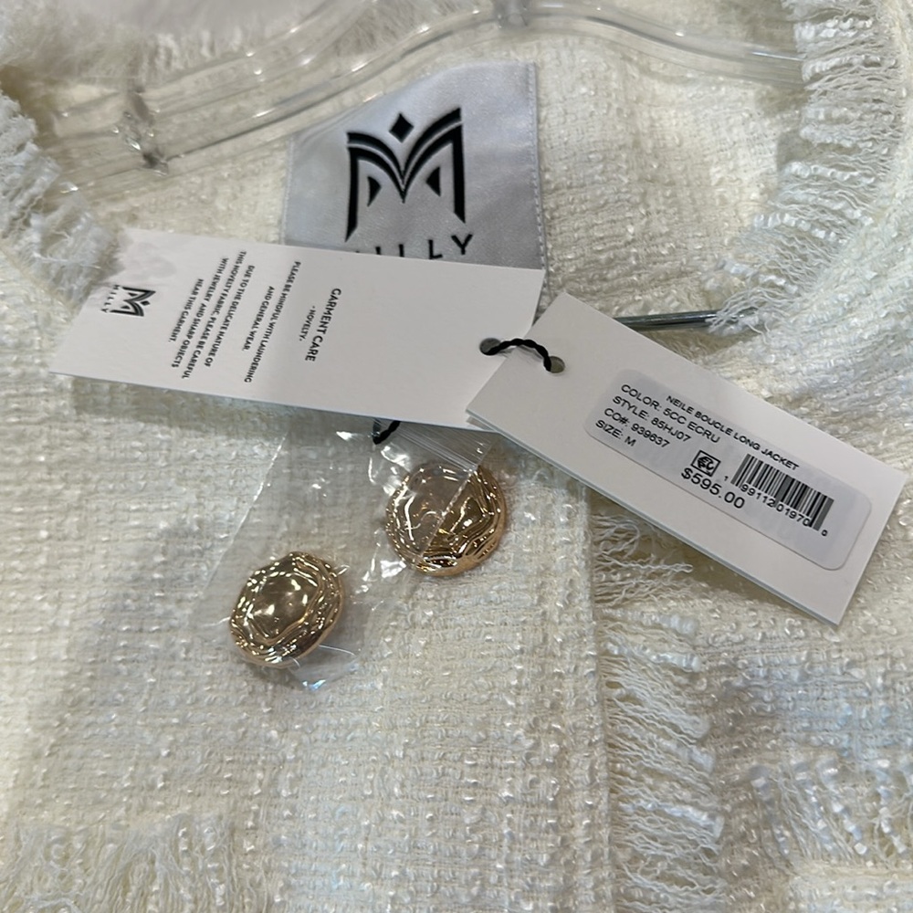 Milly Cream Tweed Blazer with Gold Buttons super classy and elegant. - Picture 8 of 8